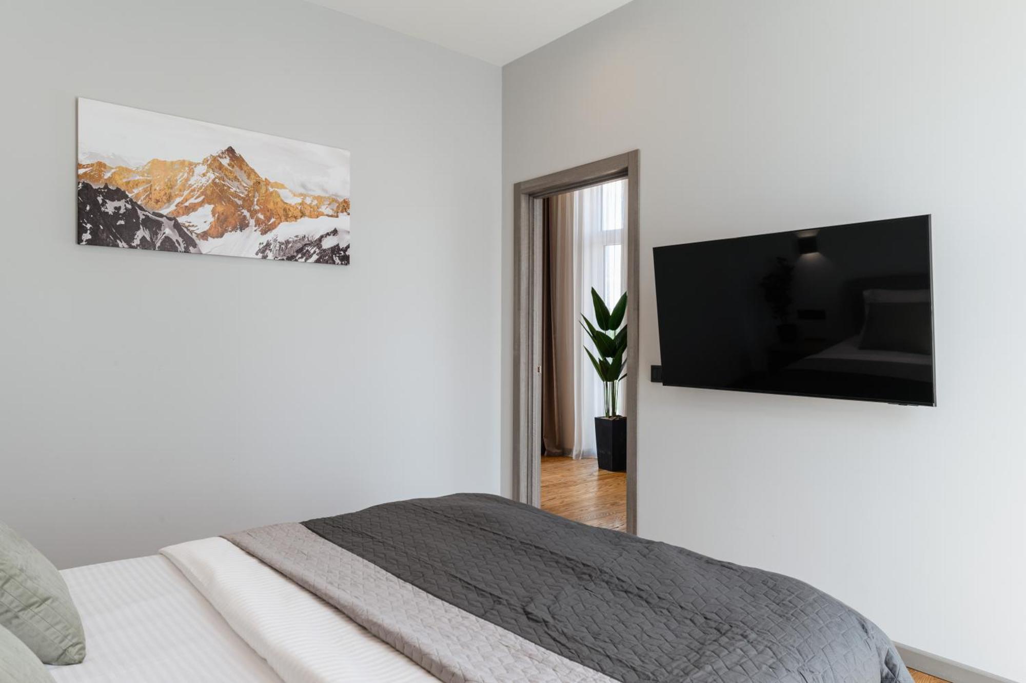 Luxury Apartments Smart House أوزهورود المظهر الخارجي الصورة